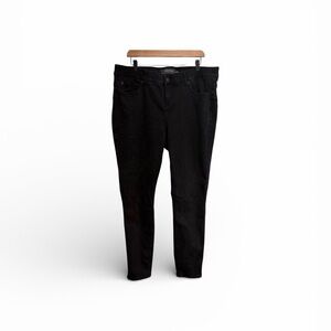 2/$40 Torrid Women's Classic Black Bombshell Skinny Jeans with Elastic in Waist
